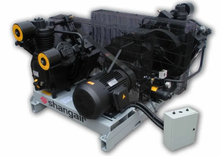 ПЕТ-пляшка, що робить машину повітряним компресором